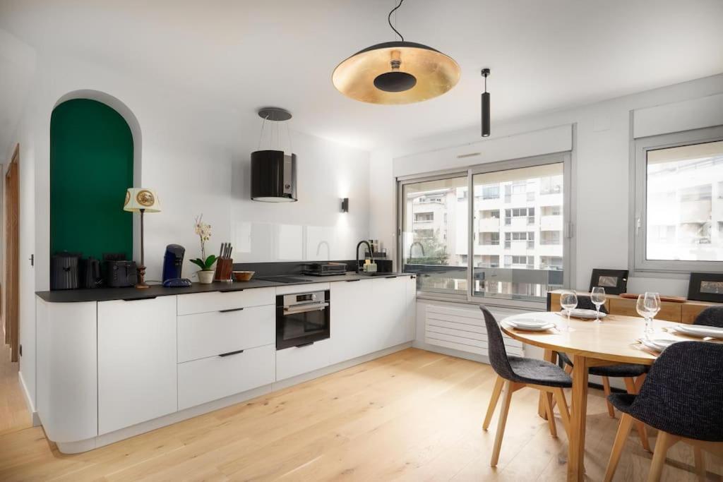 Appartement Standing -T3- Centre Écully Dış mekan fotoğraf